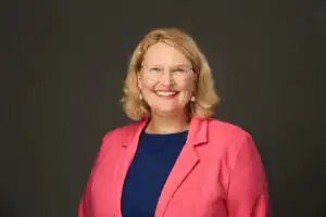 Headshot einer Frau in Hamburg.