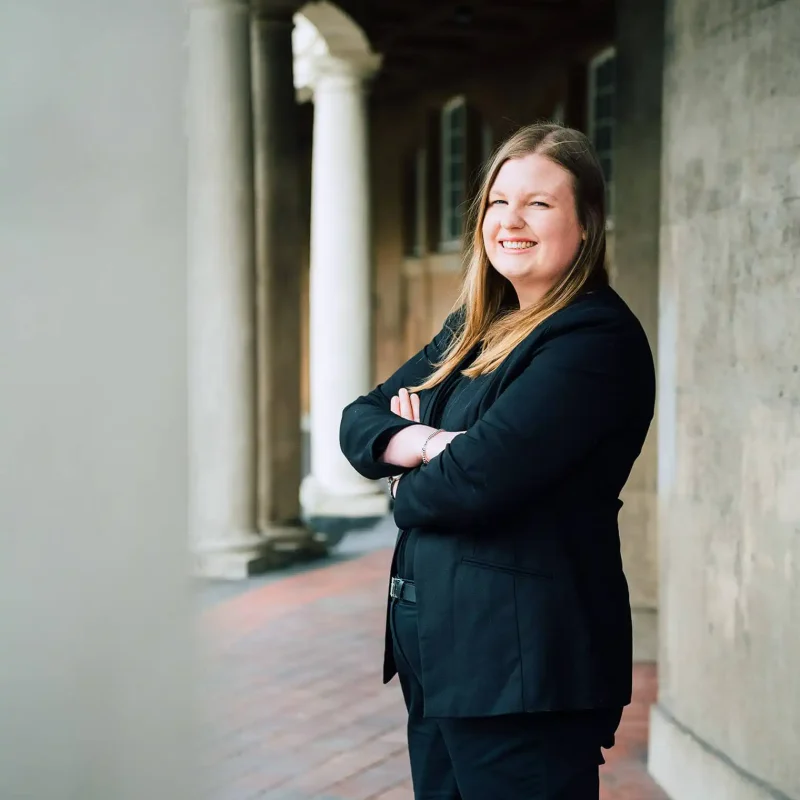 businessfoto einer frau in hamburg